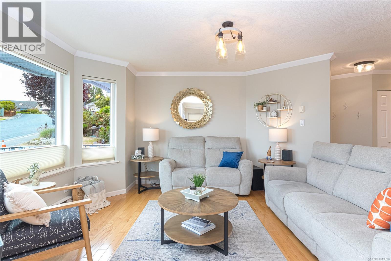 571 Marine View - 12