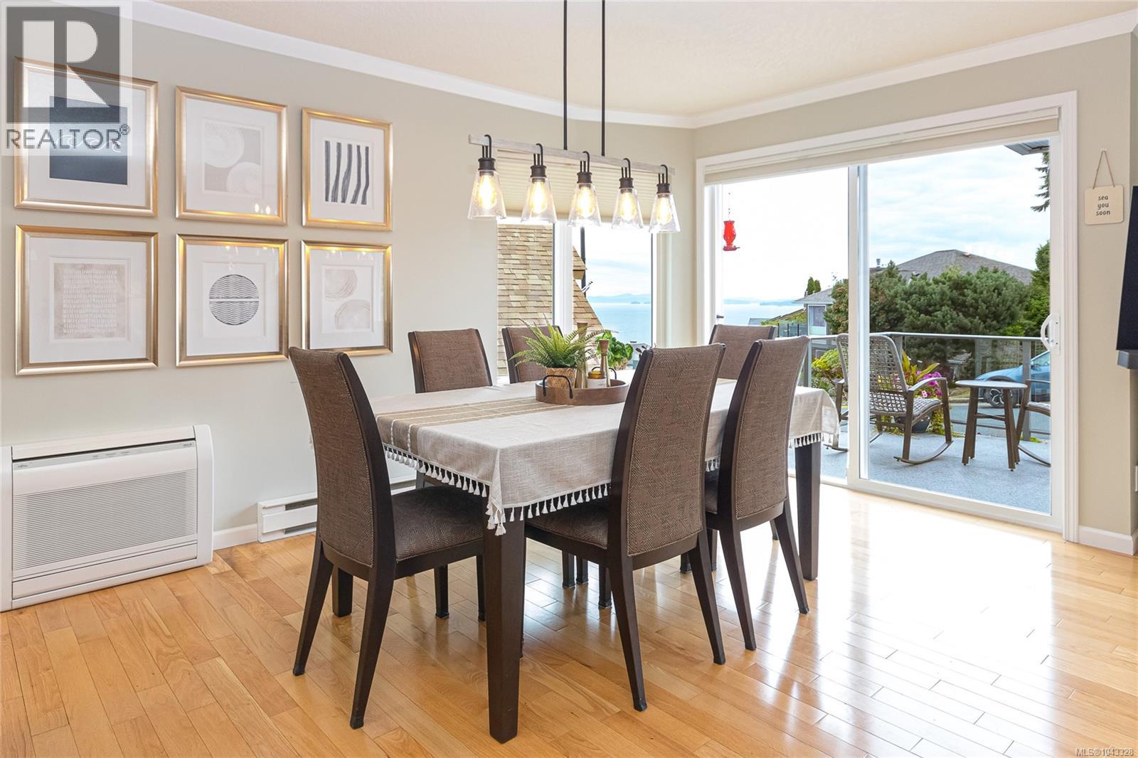 571 Marine View - 13