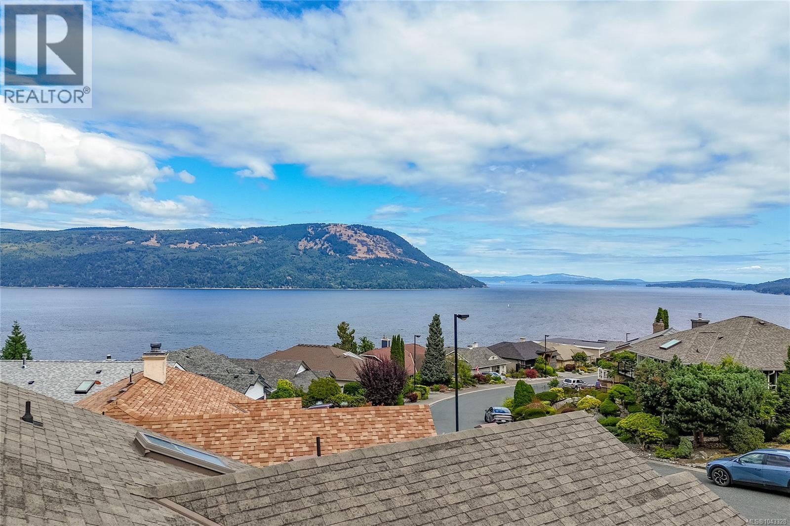 571 Marine View - 2