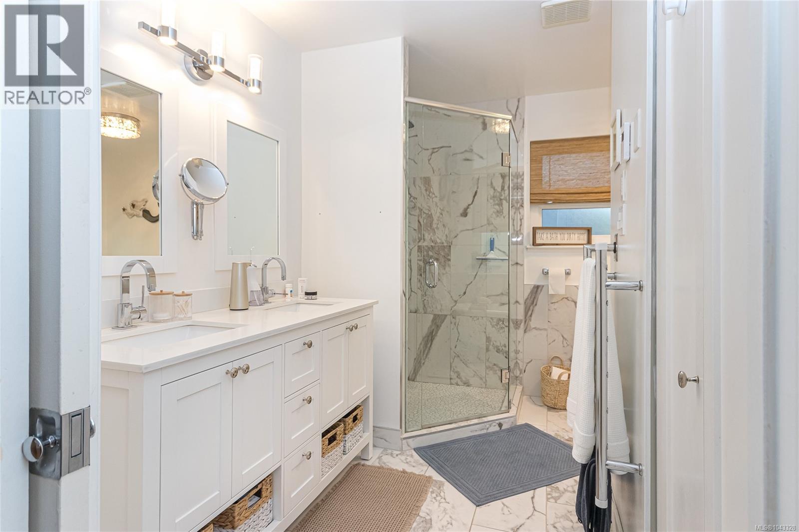571 Marine View - 24