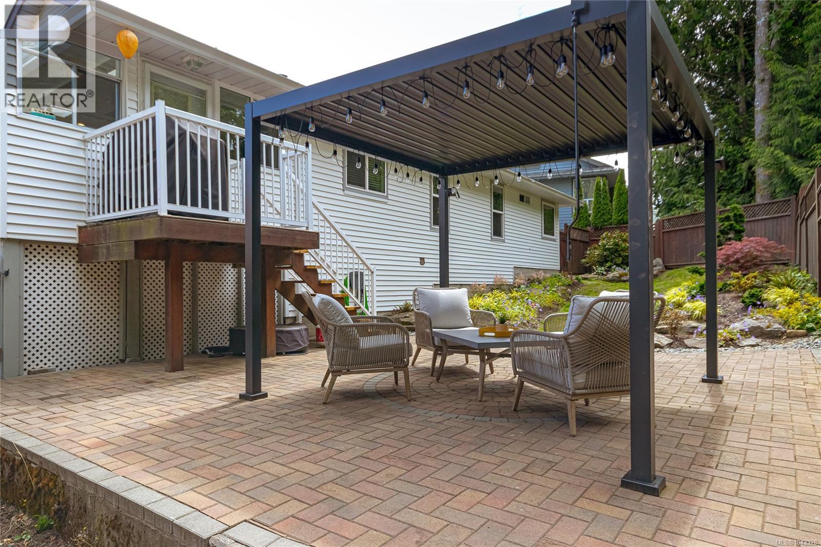 571 Marine View - 33