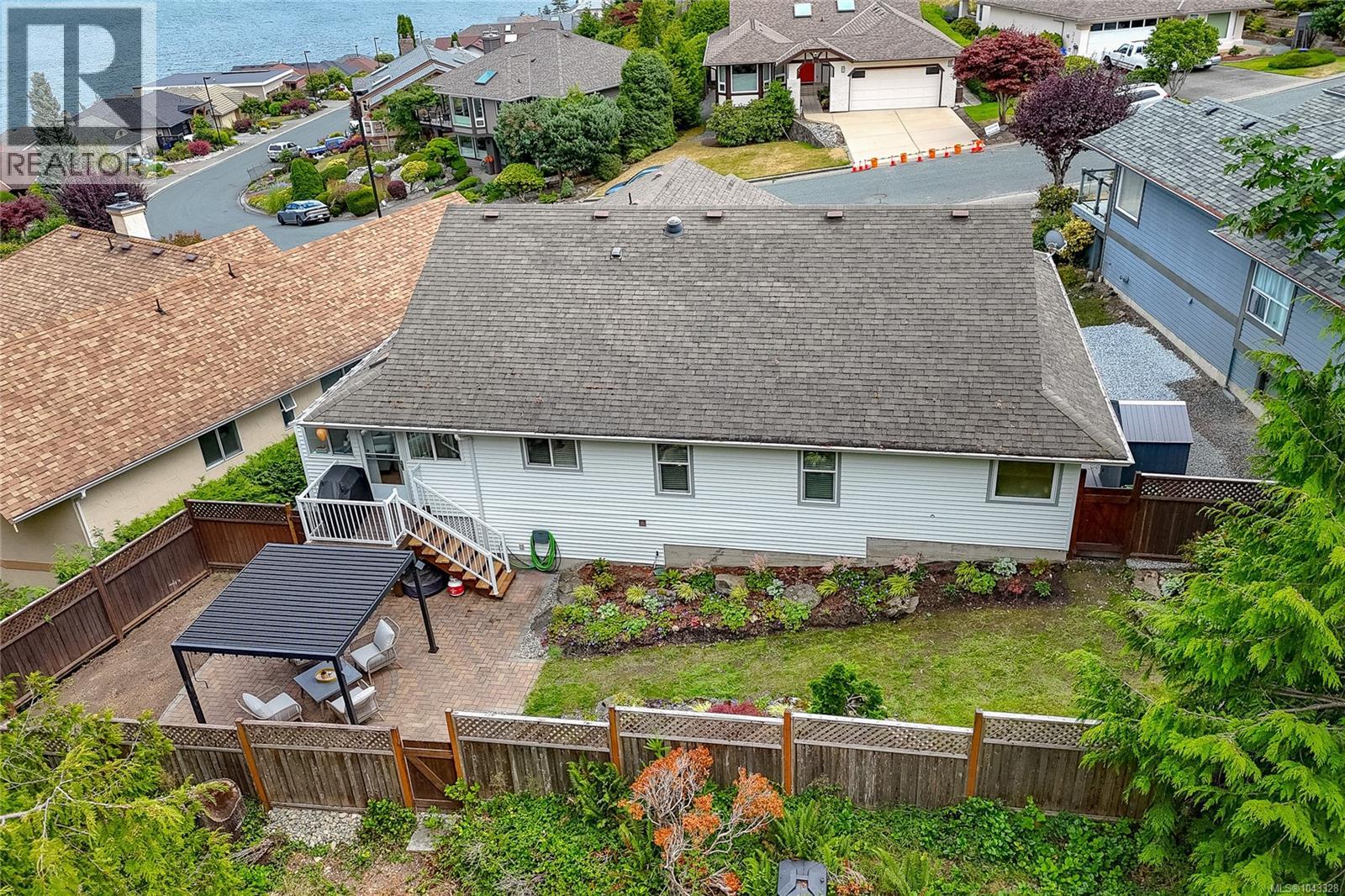 571 Marine View - 36