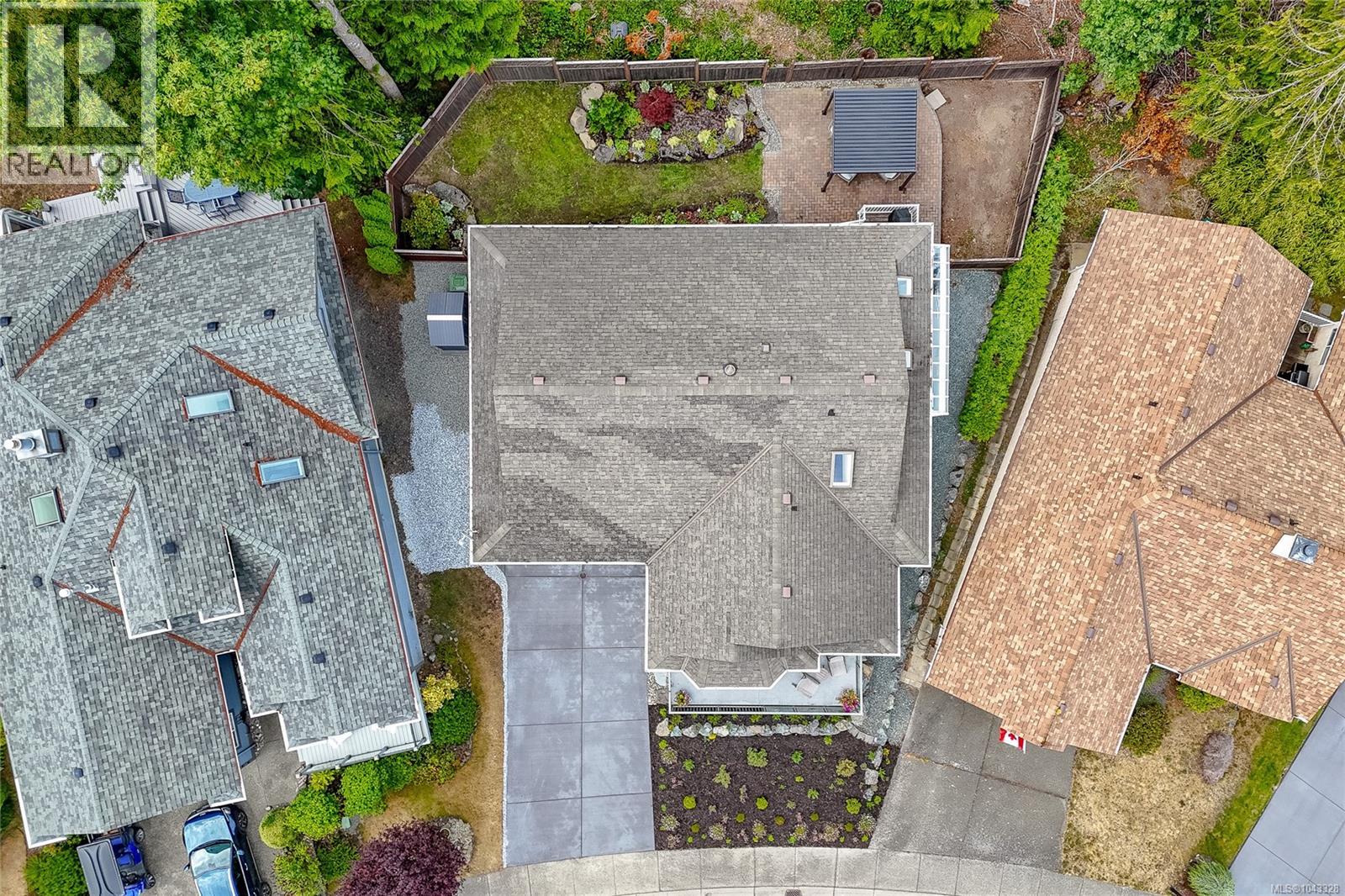 571 Marine View - 37