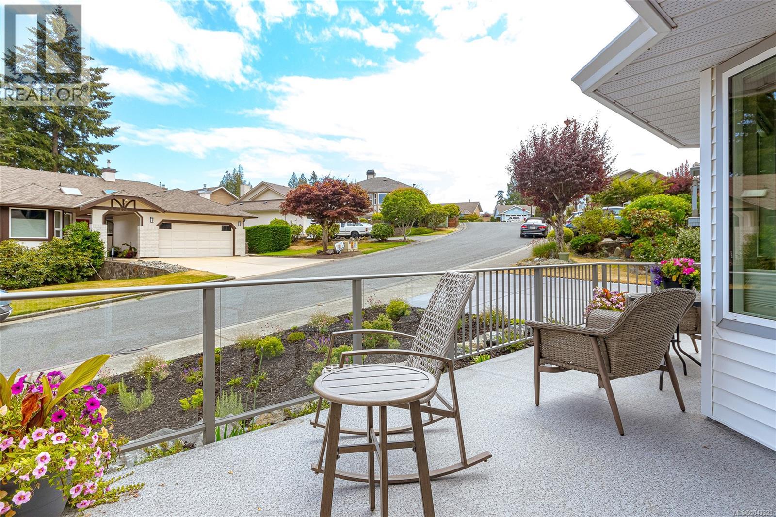 571 Marine View - 7