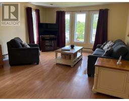 28 Hillview Heights Extension thumbnail 9