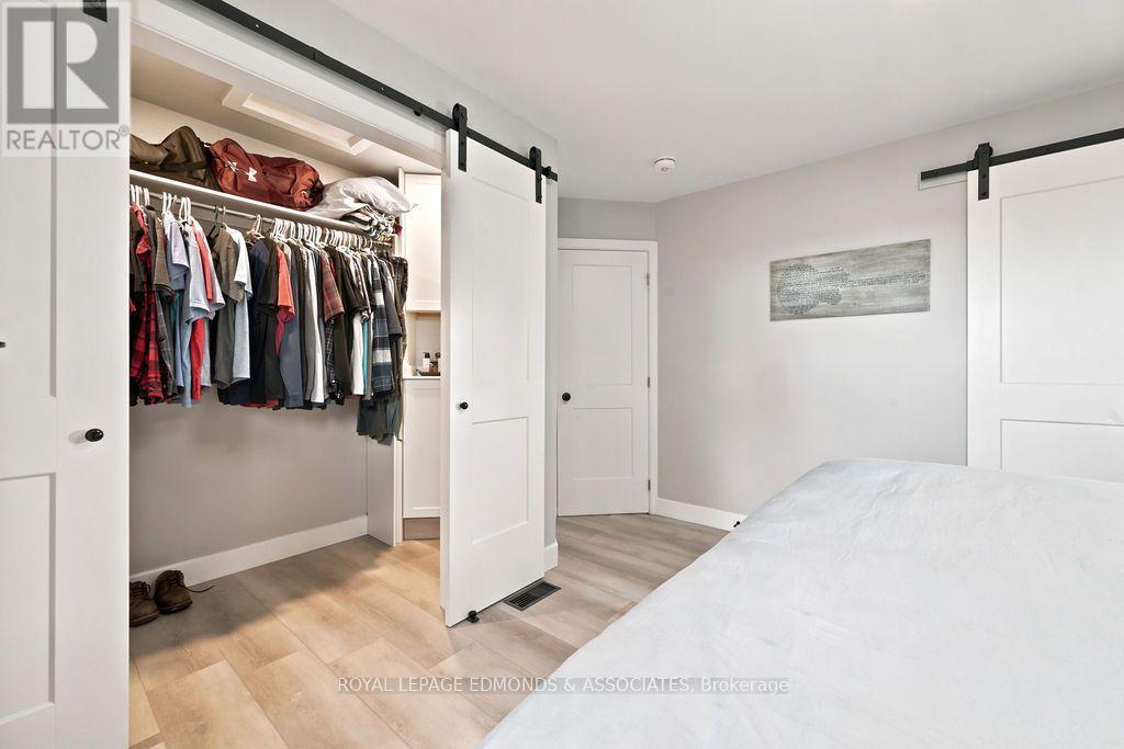 28 CAROL STREET - Image 24