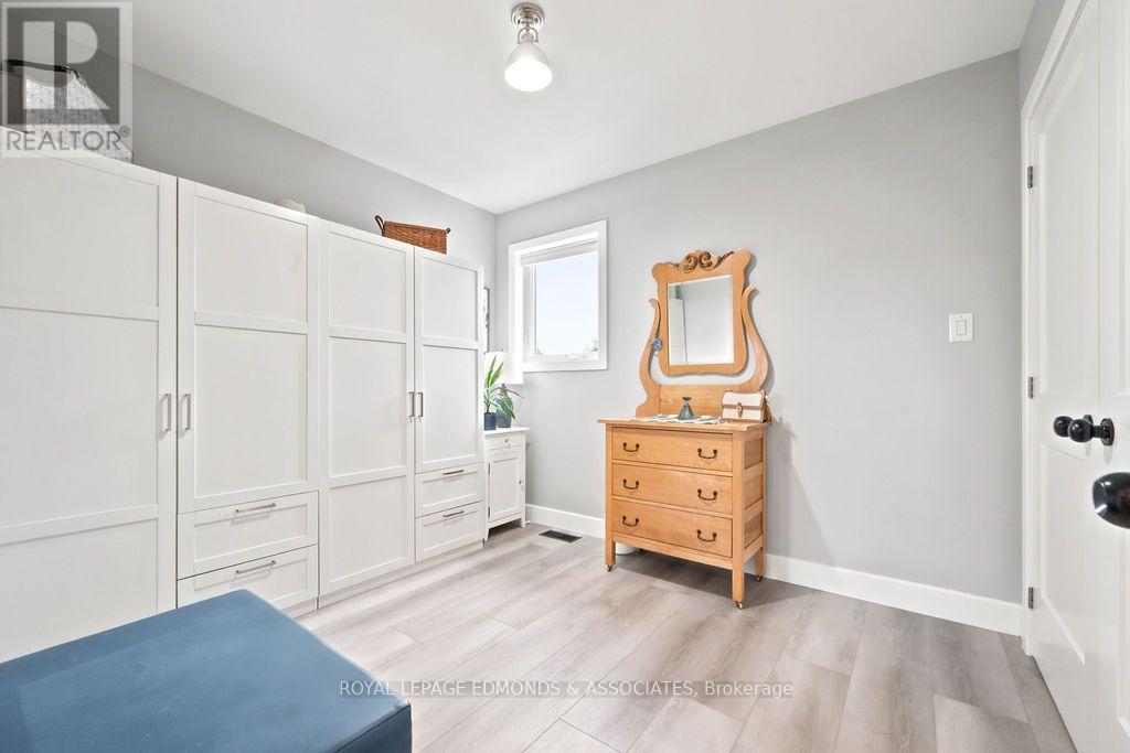 28 CAROL STREET - Image 30