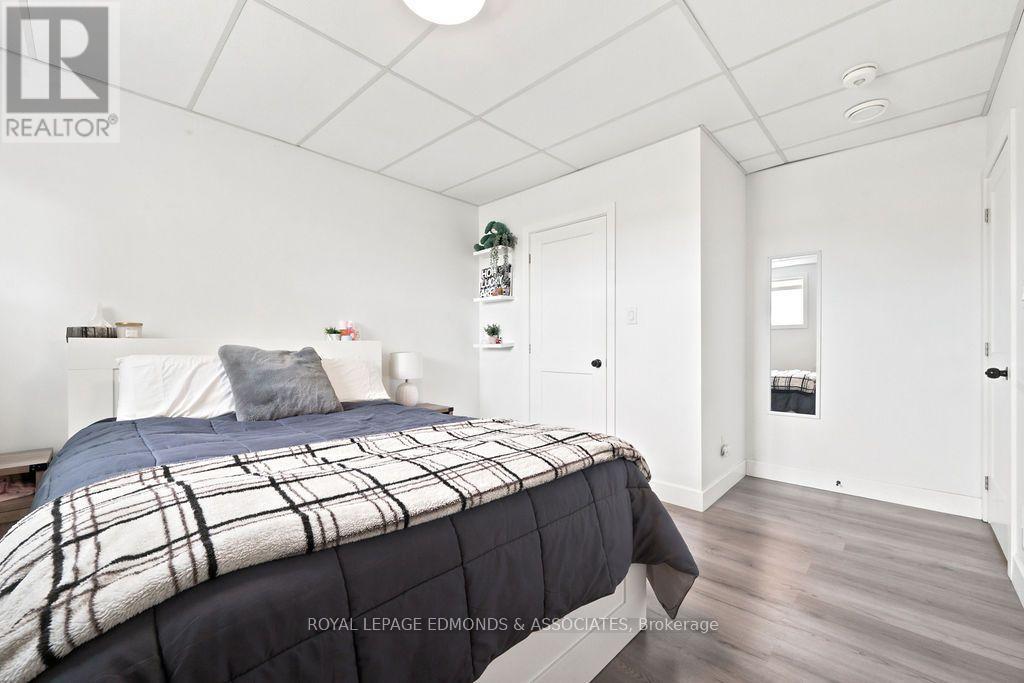 28 CAROL STREET - Image 43