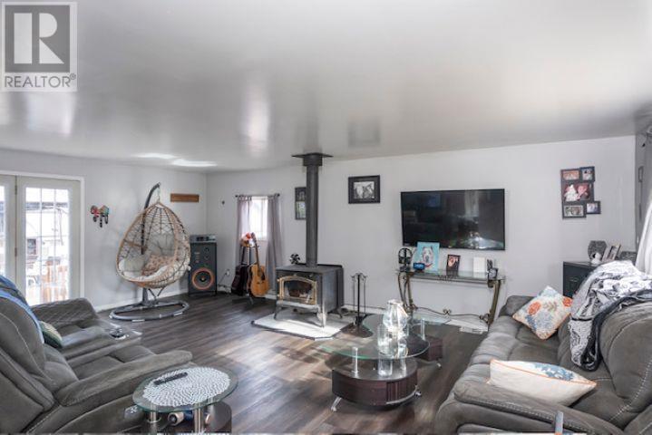 2367 Rosslyn Road - 6