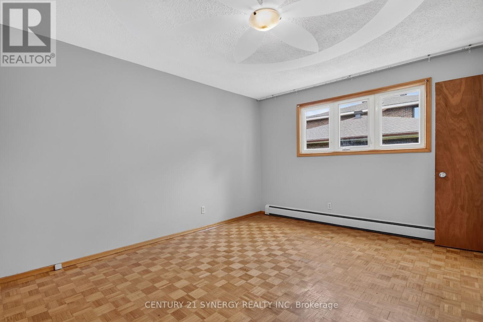974 GREENBRIAR AVENUE - 12