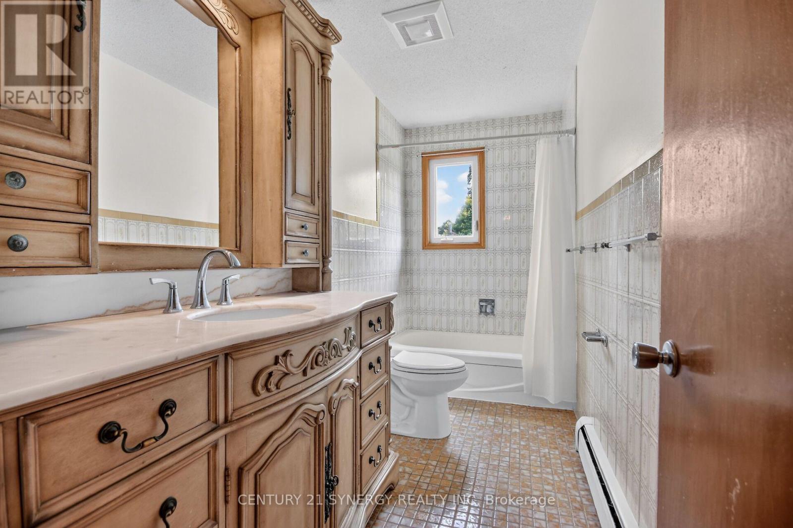 974 GREENBRIAR AVENUE - 17