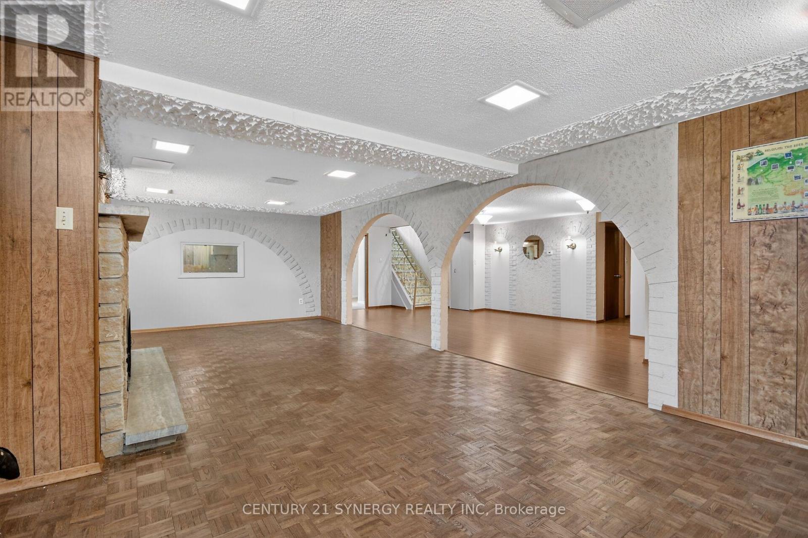 974 GREENBRIAR AVENUE - 29