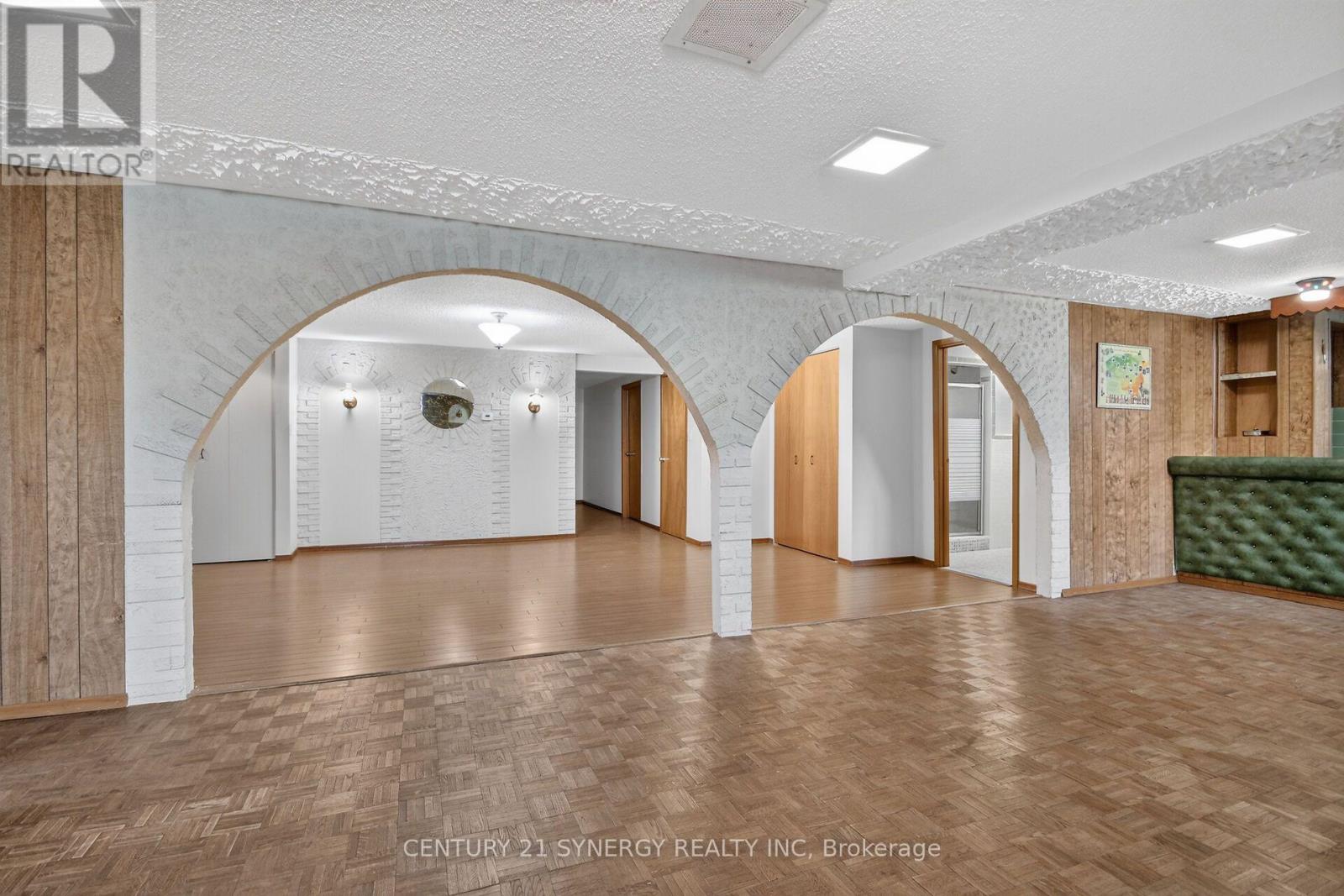974 GREENBRIAR AVENUE - 30