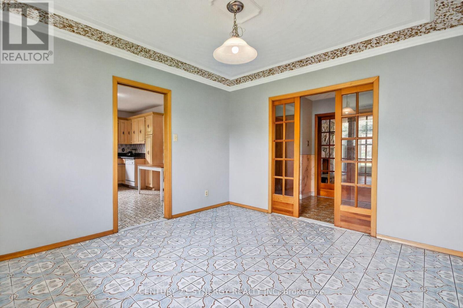 974 GREENBRIAR AVENUE - 7