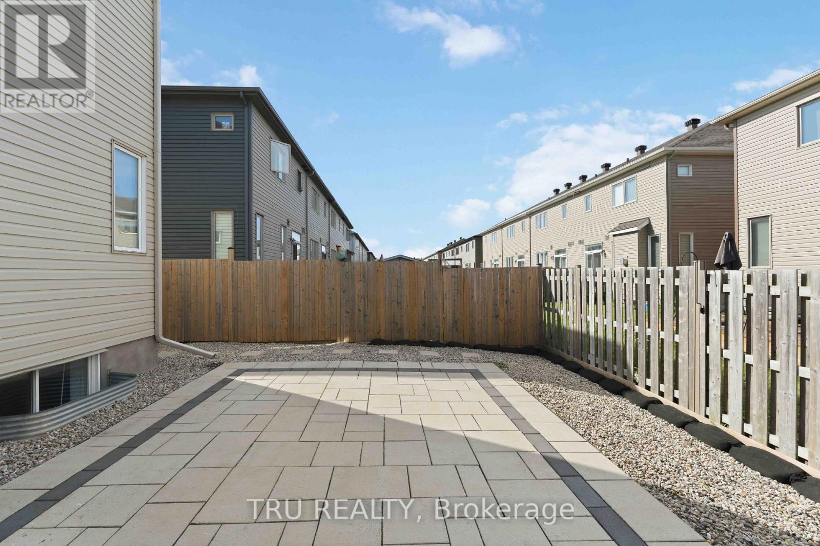 236 YELLOWCRESS WAY - 40