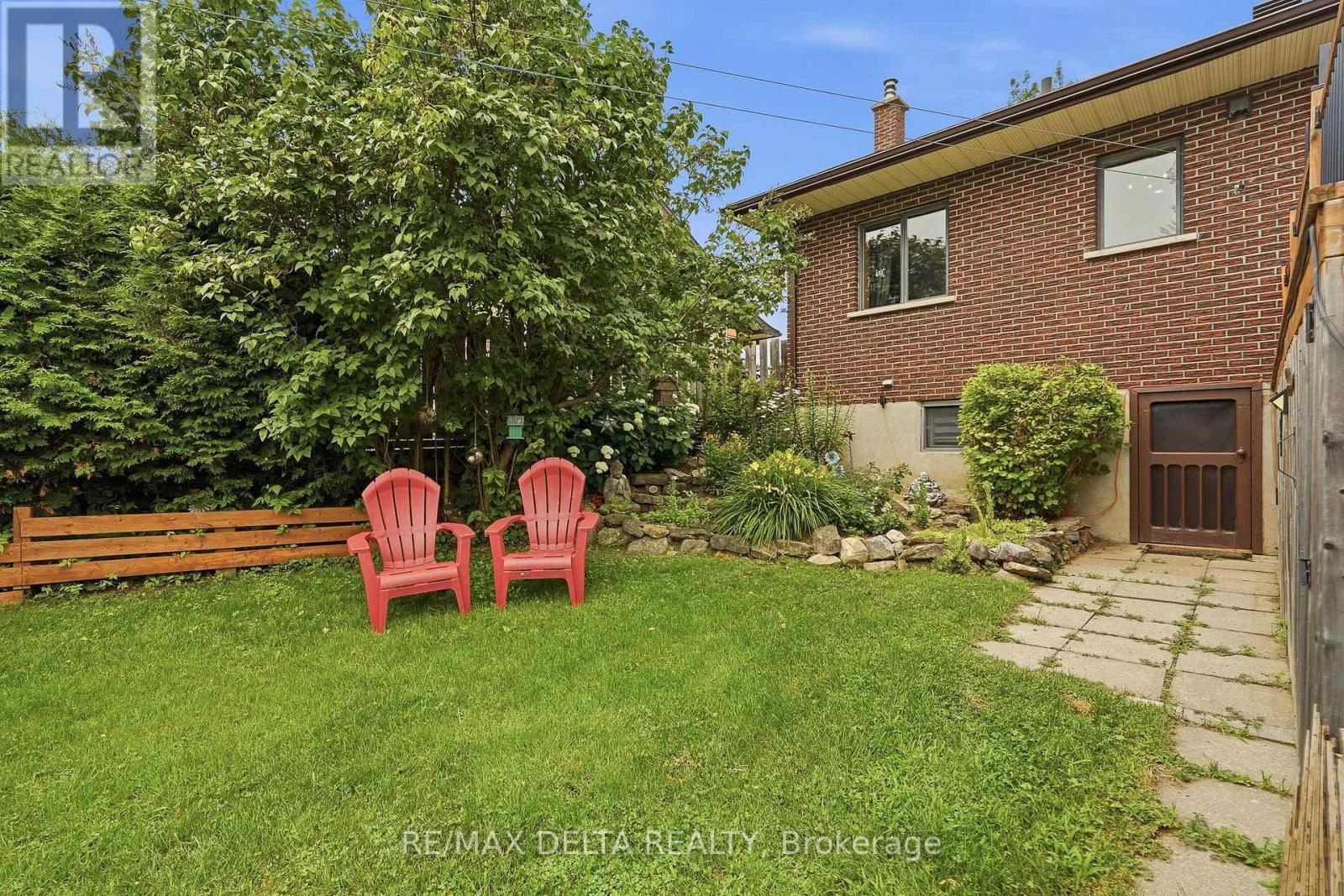 1991 WOODS STREET - 26