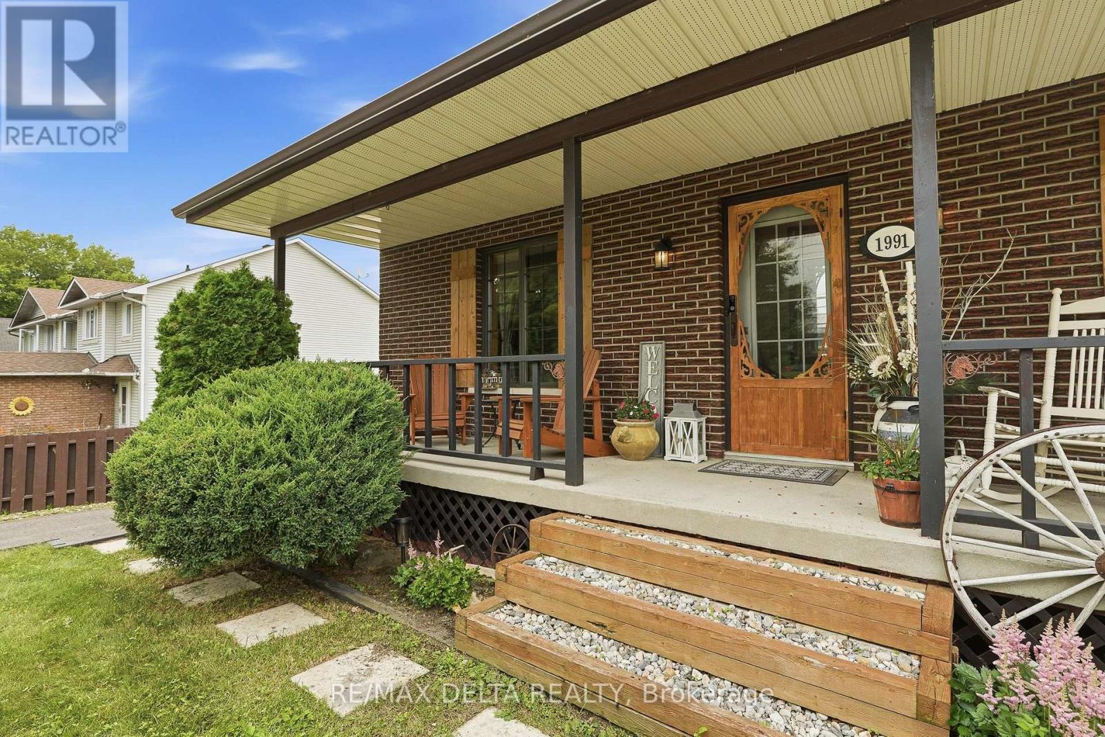 1991 WOODS STREET - 3