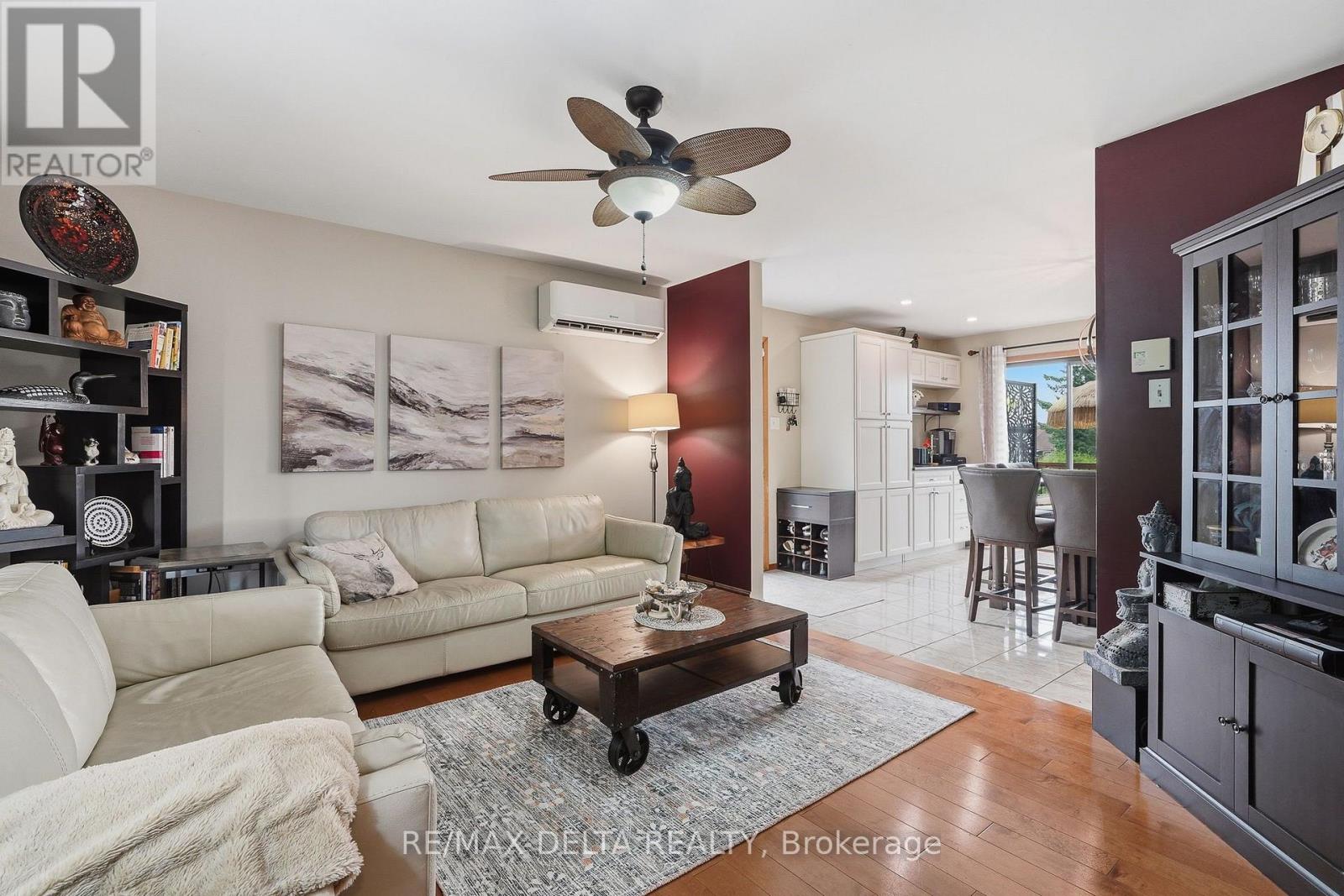 1991 WOODS STREET - 5