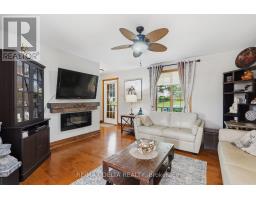 Family room - 1991 Woods Street, Clarence Rockland, ON K4K1H7 Photo 7