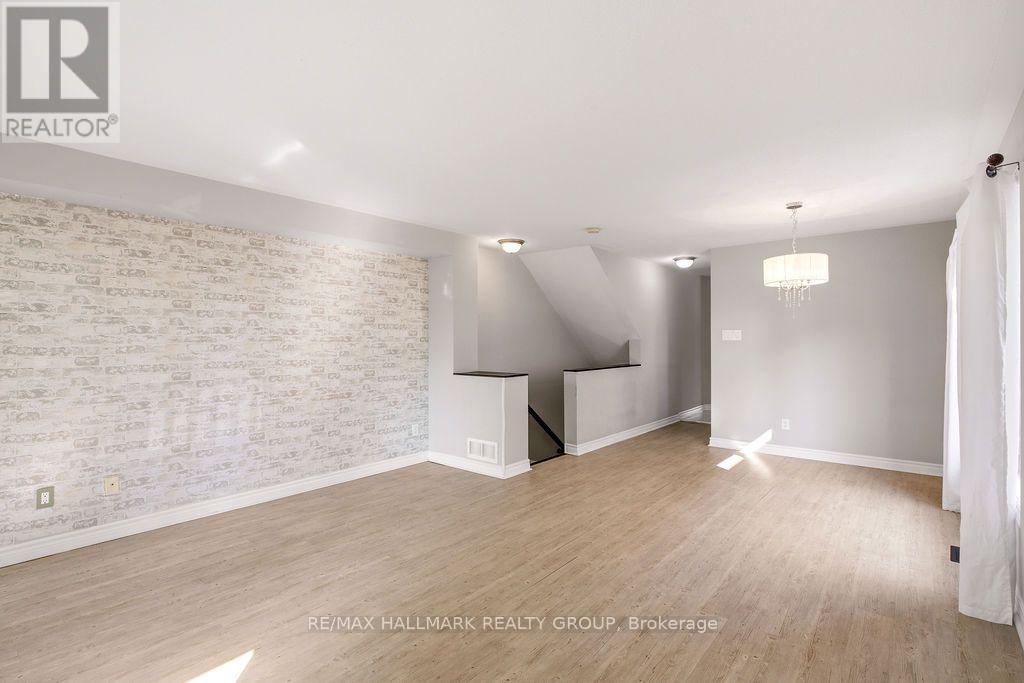 2 Bed, 3 Bath House for Rent in Ottawa – C – 1124 KLONDIKE ROAD, Ottawa – MLS# X13582692 - Image 13