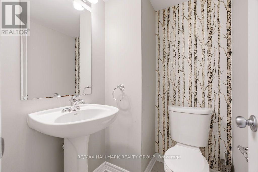2 Bed, 3 Bath House for Rent in Ottawa – C – 1124 KLONDIKE ROAD, Ottawa – MLS# X13582692 - Image 15