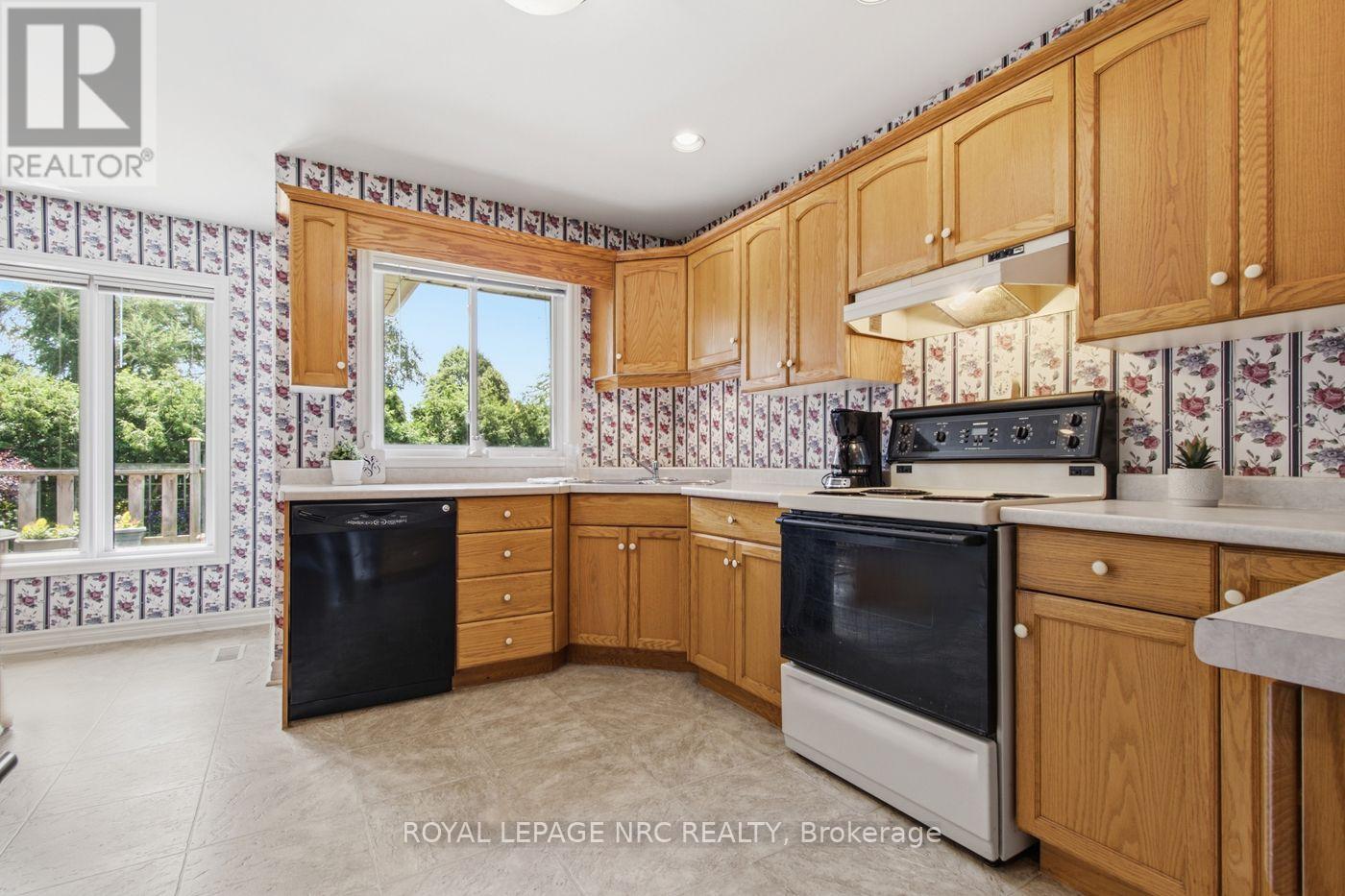 7690 MOUNT CARMEL BOULEVARD - 8