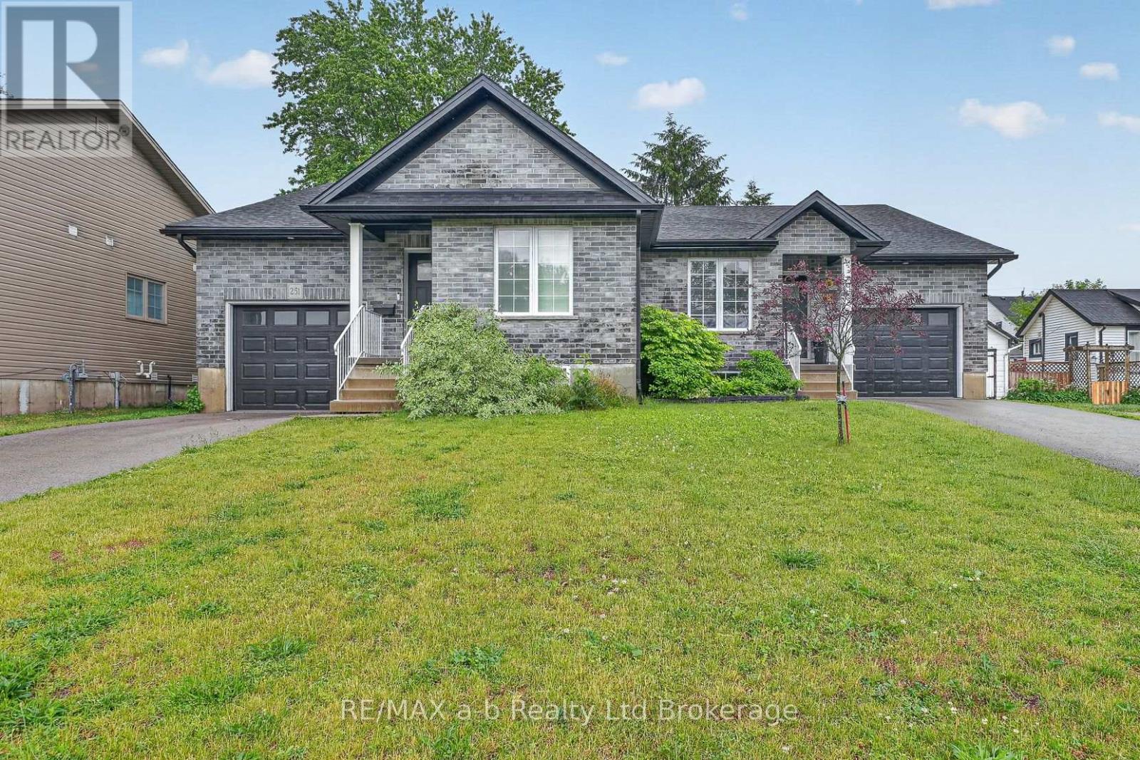 253 CHARLES STREET W - 1