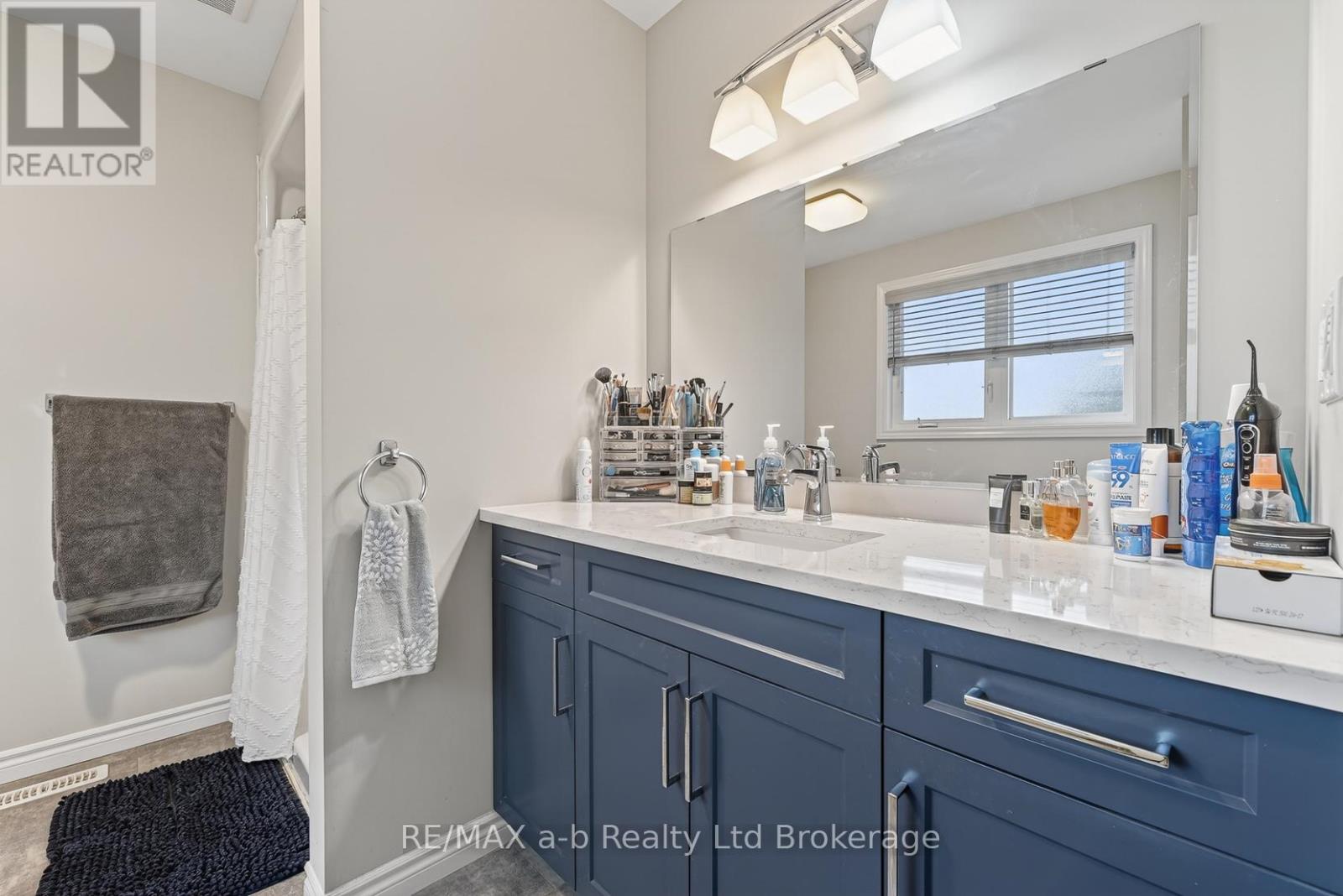 253 CHARLES STREET W - 25