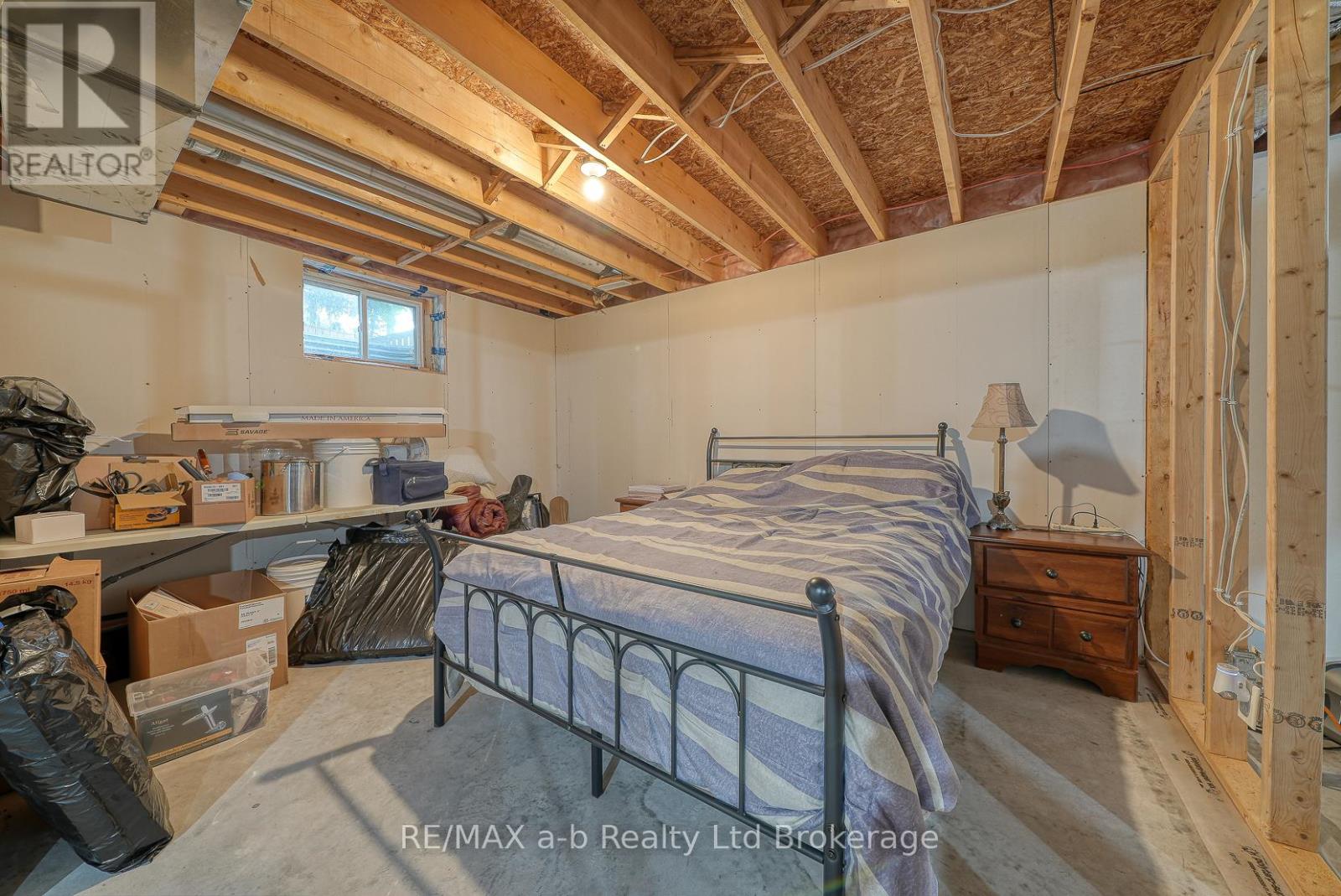 253 CHARLES STREET W - 35