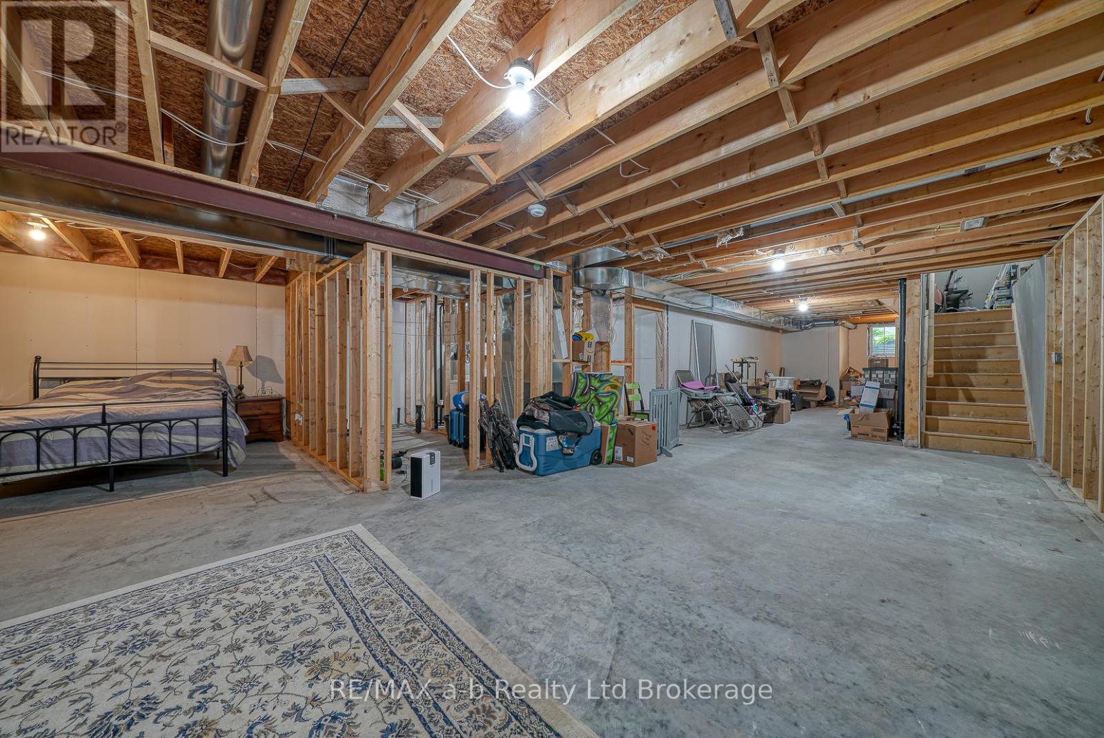 253 CHARLES STREET W - 36