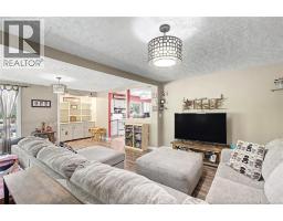 Living room - 33 Union St, Minto, NB E4B2N3 Photo 8