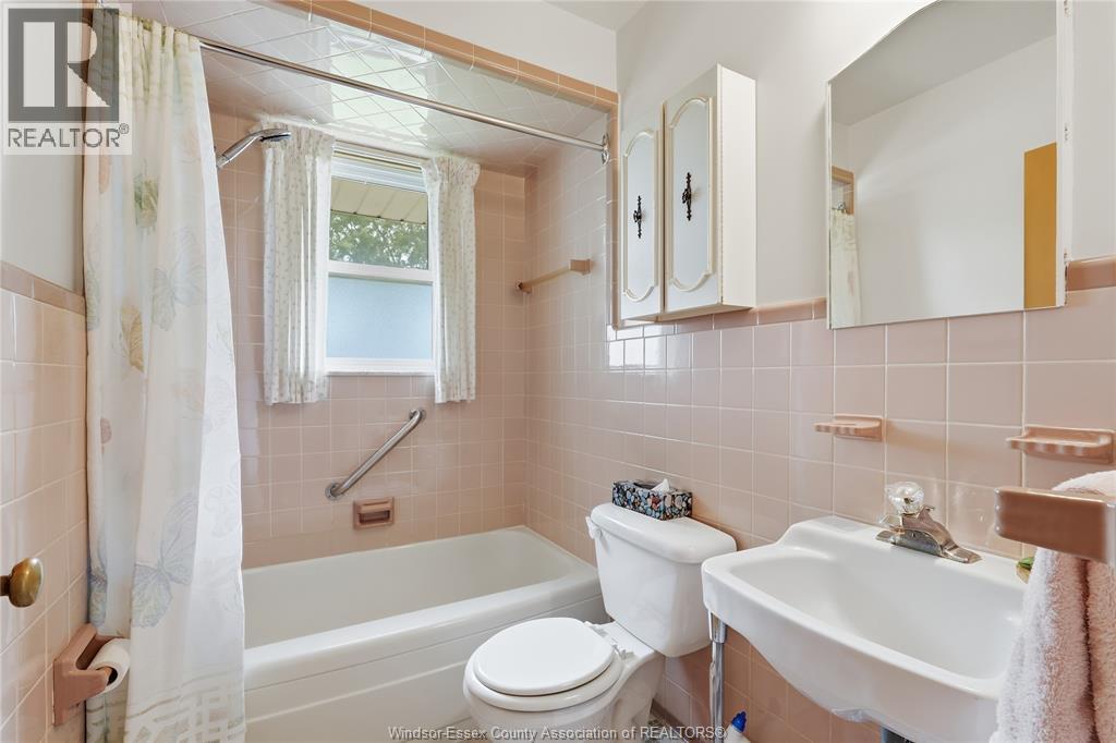 2631 ASKIN AVENUE - 12