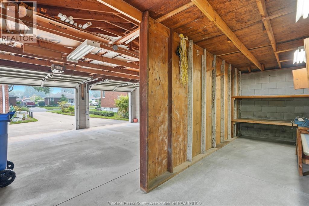 2631 ASKIN AVENUE - 28