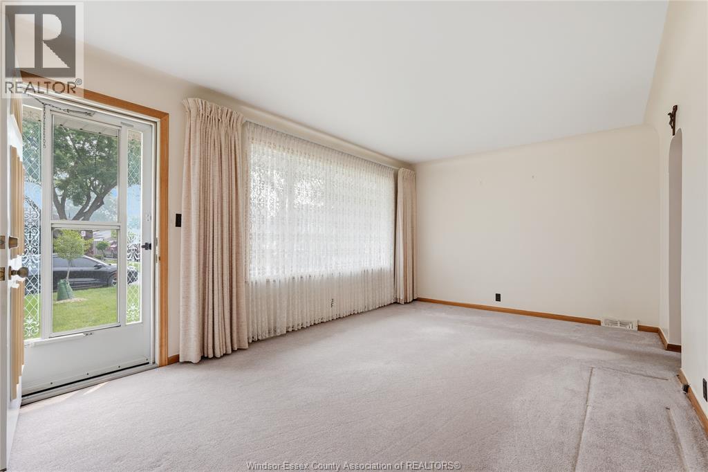 2631 ASKIN AVENUE - 6