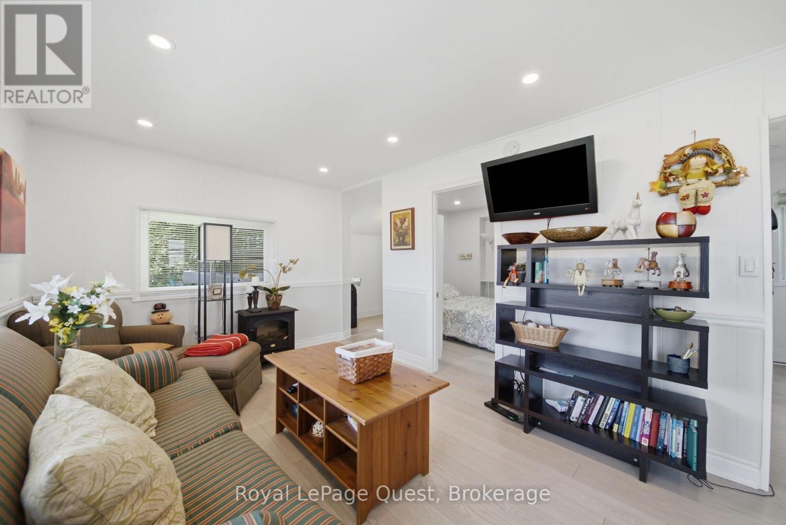 1654 VIKING MARINA ROAD - 11
