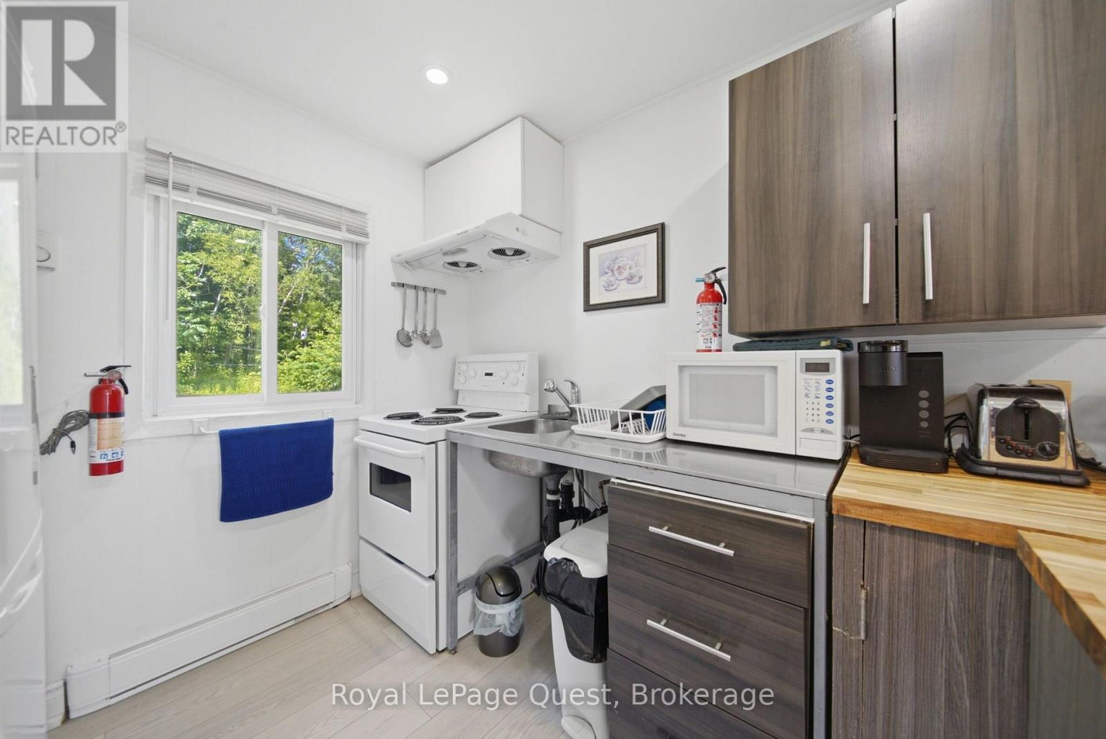 1654 VIKING MARINA ROAD - 13