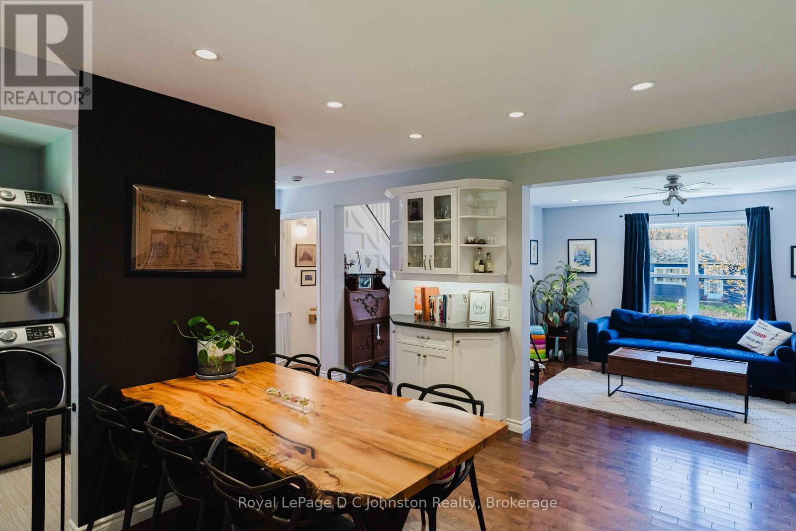 166 MACDONALD LANE - 16