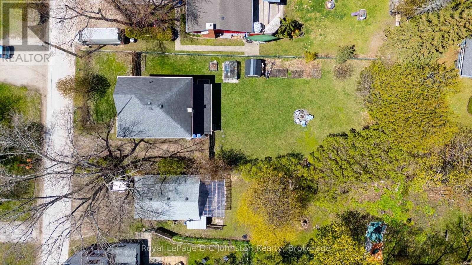 166 MACDONALD LANE - 5