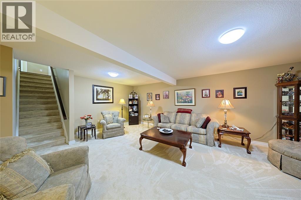 248 BENTLEY COURT - Image 21