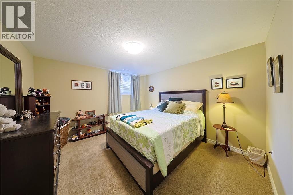 248 BENTLEY COURT - Image 22