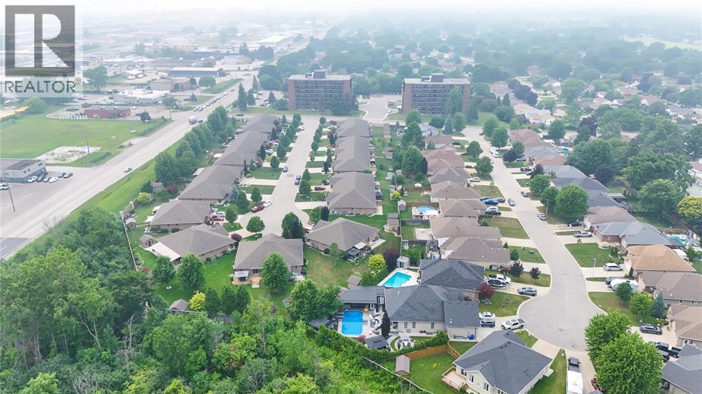 248 BENTLEY COURT - Image 37
