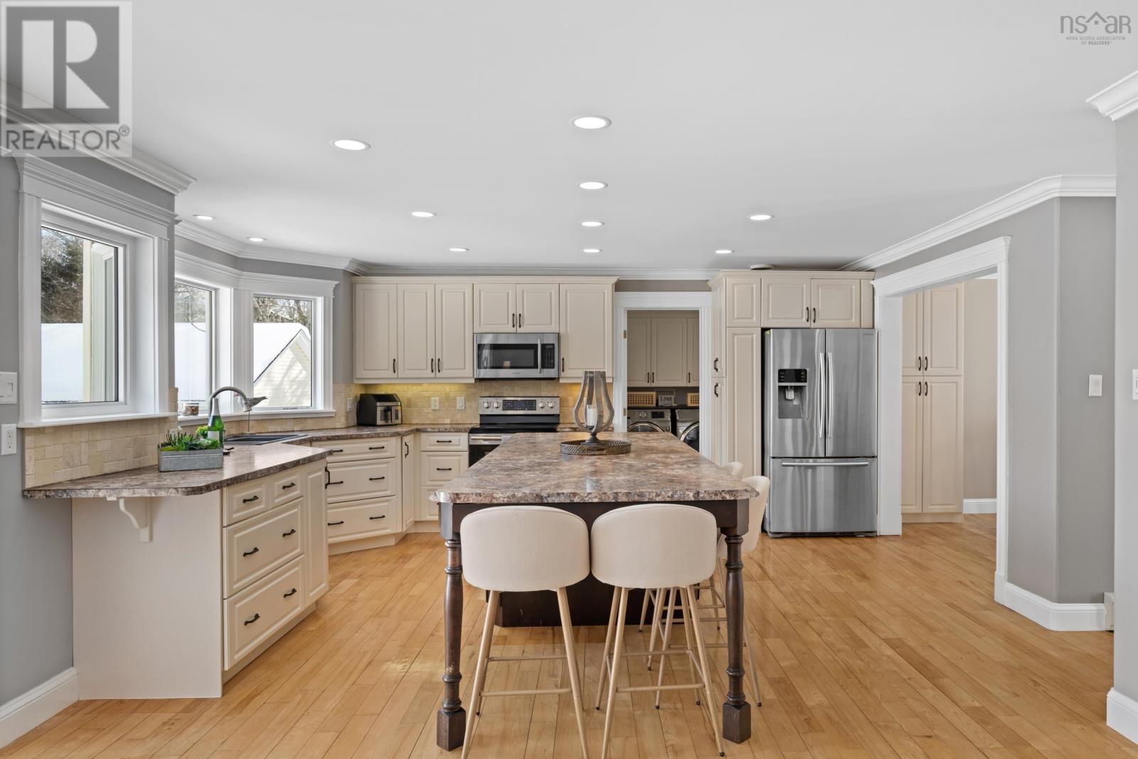 206 Sandwick Drive - 12