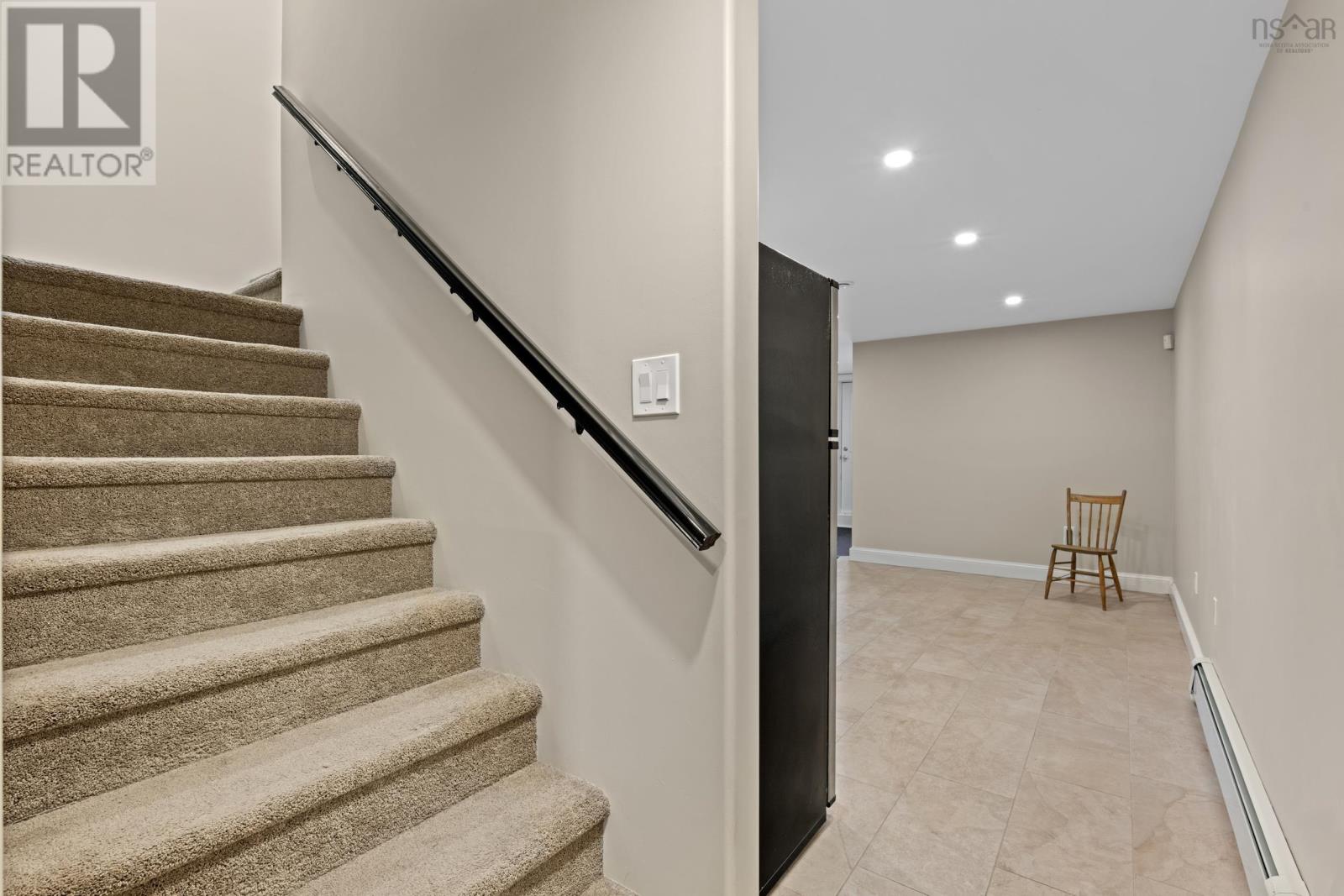 206 Sandwick Drive - 33