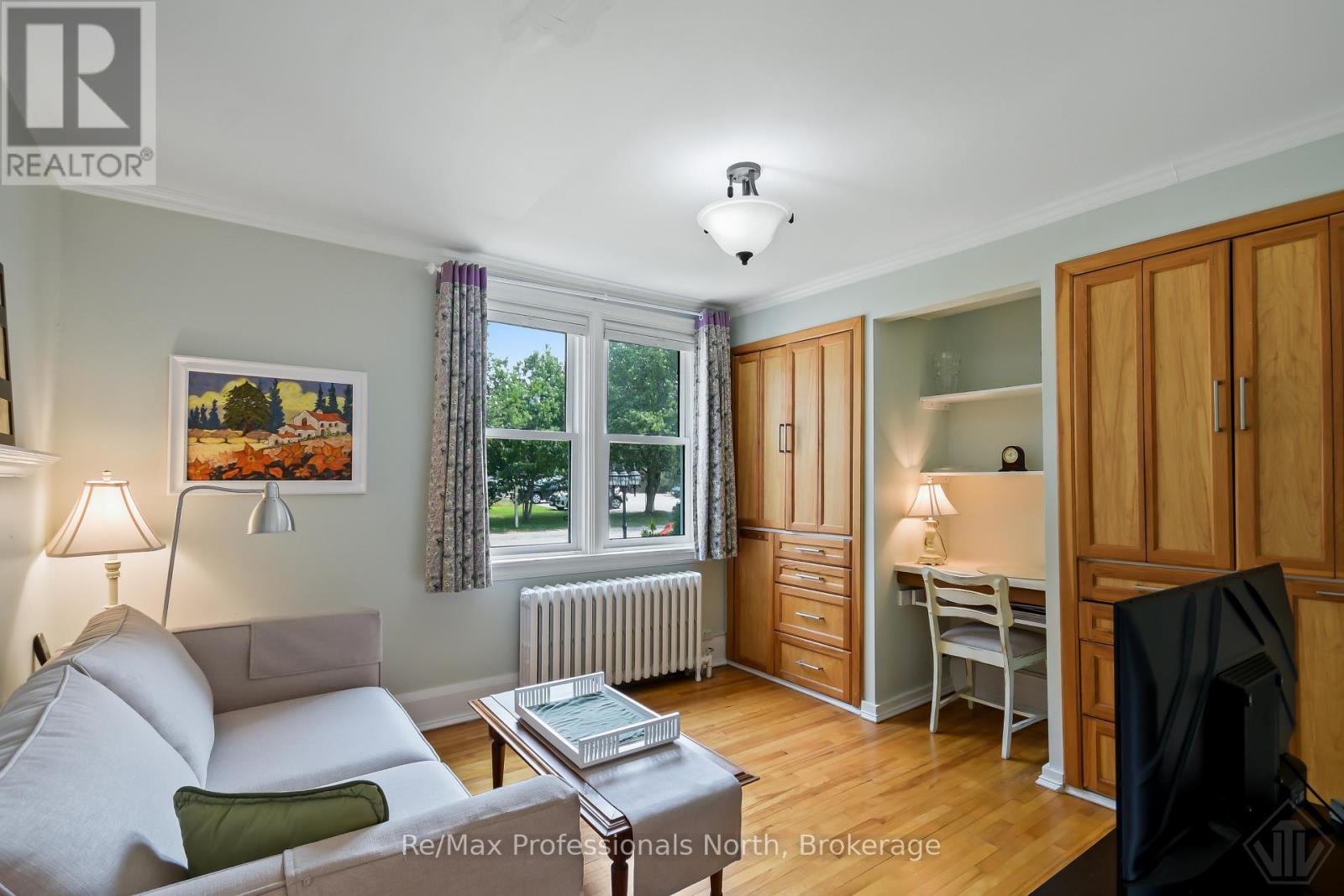 695 JOHN STREET N - Image 21