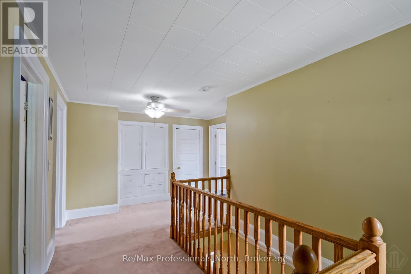 695 JOHN STREET N - Image 23