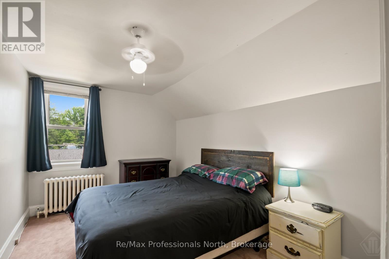 695 JOHN STREET N - Image 28