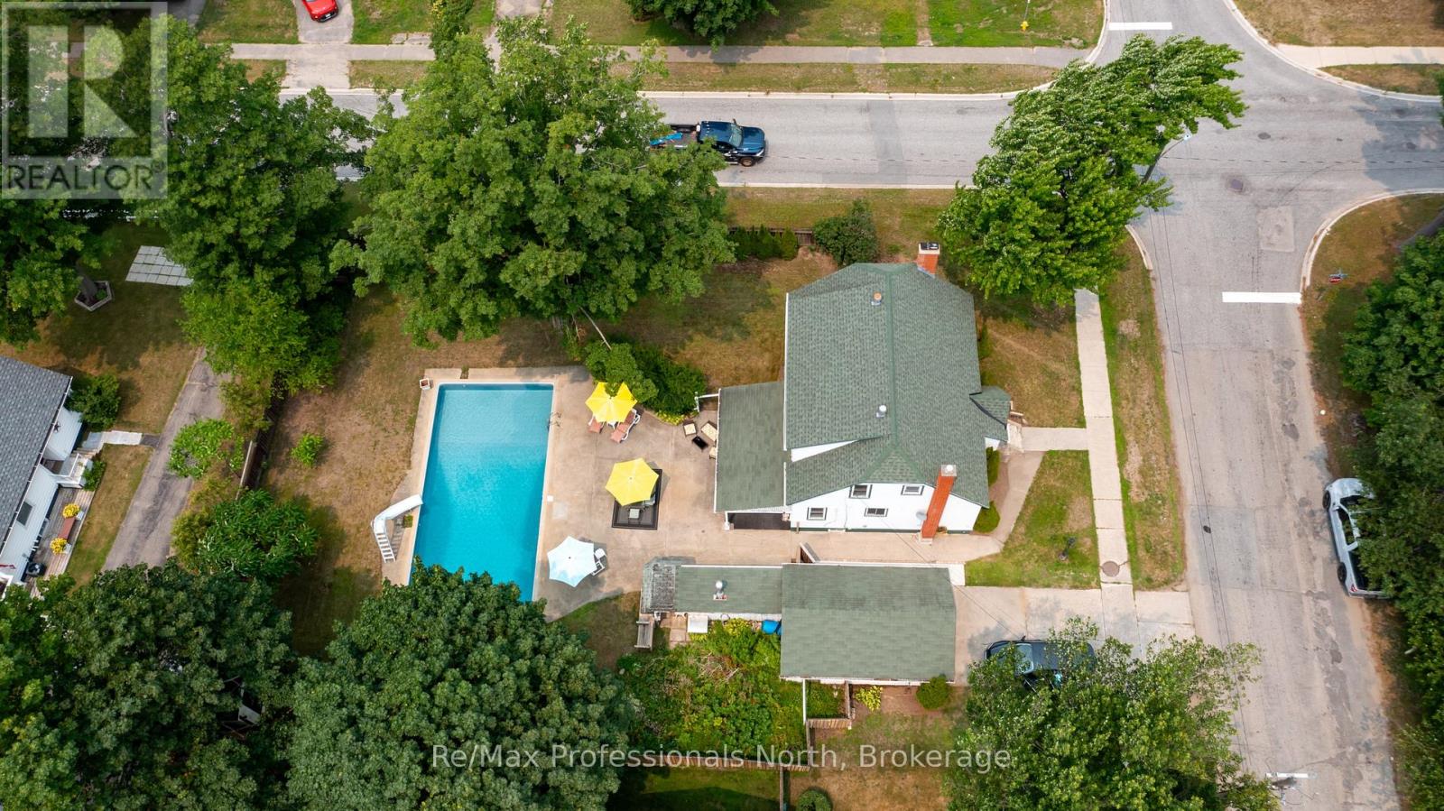 695 JOHN STREET N - Image 41