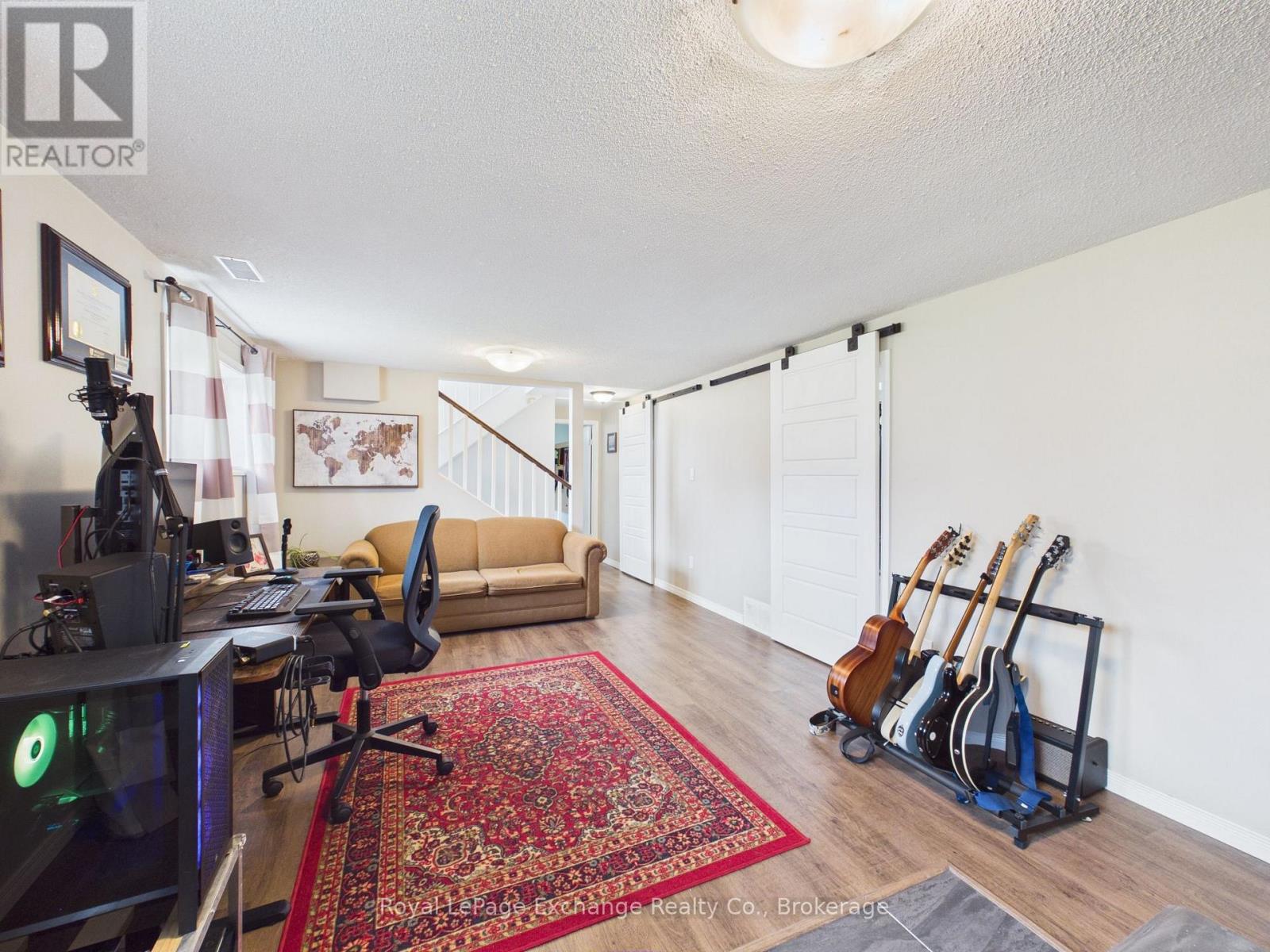 453 ELGIN STREET - Image 16