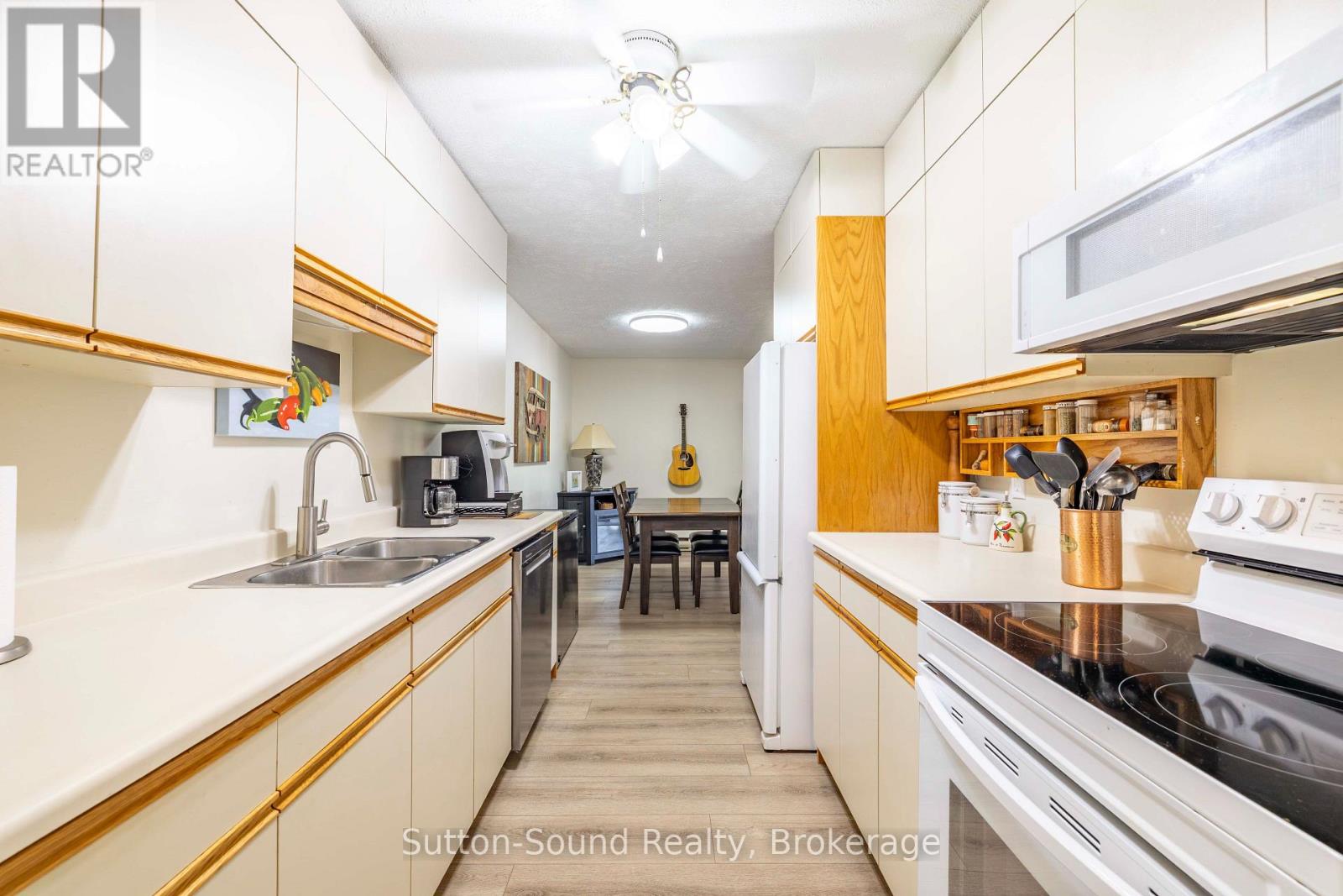 #208 1775 9TH AVENUE E - 9