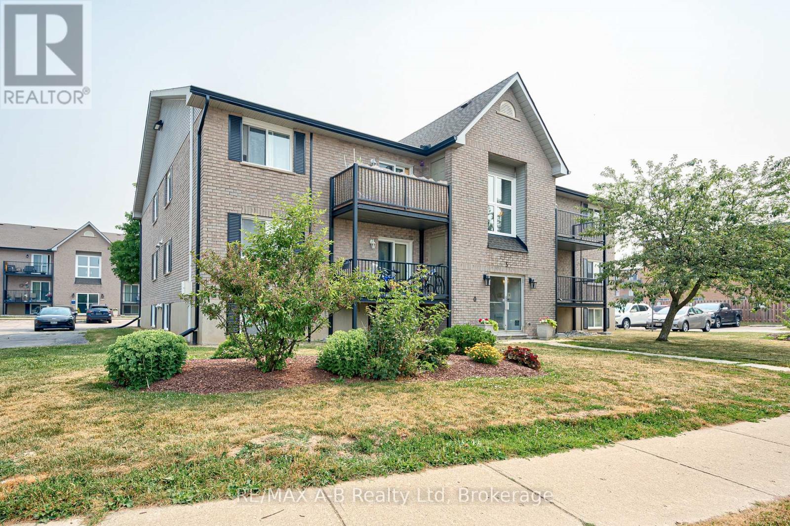 #106 50 CAMPBELL COURT - 1